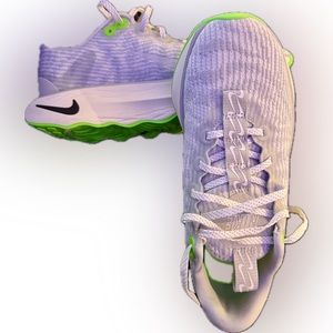 Women’s Nike Motiva Sneaker